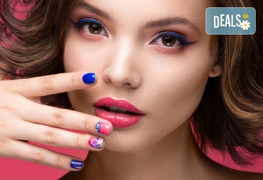 Дълготраен маникюр в цвят по избор с гел лак Bluesky и 2 авторски декорации в салон за красота Престиж-Аспарух! - Снимка 3