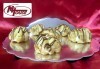 Сладки мечти! 50 еклера с баварски крем, тунквани в млечен шоколад от Muffin House! - thumb1 3