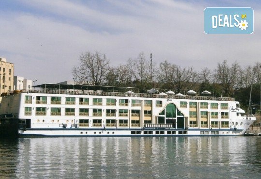 Пролетна екскурзия до Египет! Самолетен билет, летищни такси, трансфери, 4 нощувки All Inclusive в Хургада, 3 нощувки FB на круизен кораб 5* - Снимка 12