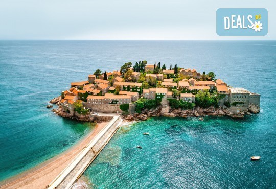 Септемврийски празници на Будванската ривиера! 3 нощувки със закуски и вечери, транспорт и възможност за посещение на Котор и Дубровник! - Снимка 3
