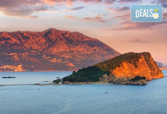 Септемврийски празници на Будванската ривиера! 3 нощувки със закуски и вечери, транспорт и възможност за посещение на Котор и Дубровник! - Снимка 5