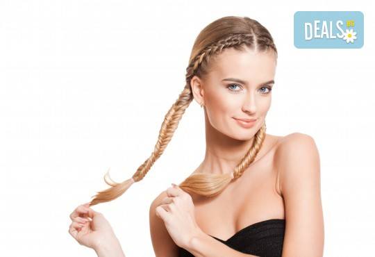 Разнообразете визията си с арганова терапия, оформяне със сешоар и ефектна плитка от Beauty center D&M! - Снимка 1