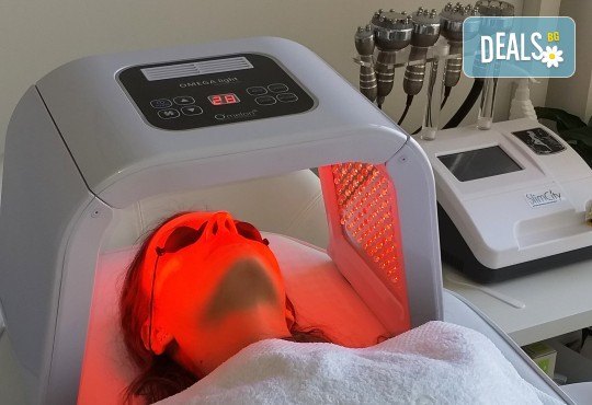 Избавете се от акнето и разширените пори с фотодинамична (LED) терапия за лице в La Jolie Beauty Studio! - Снимка 1