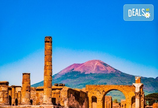 Приказка в Южна Италия! Ранни записвания за екскурзия през септември до Неапол, Помпей и Алберобелло - 5 нощувки с 3 закуски и вечери, транспорт, круиз по Амалфийското крайбрежие и фериботни такси! - Снимка 11