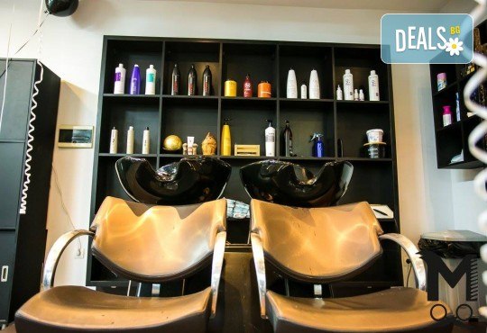 Подарете истинско СПА изживяване на любим човек с масаж на цяло тяло с масла от роза, пилинг, рефлексотерапия и терапия за лице Фризьорски салон Moataz Style! - Снимка 8