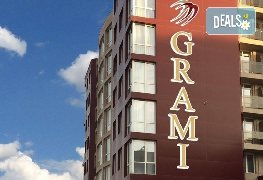 Куверт за двама за Свети Валентин в ресторант Грами със салата, предястие, основно ястие, десерт и комплимент: бутилка вино! - Снимка 9