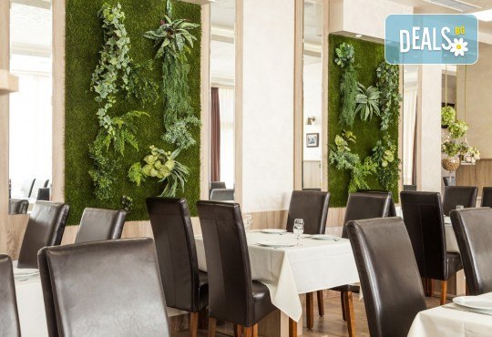 Куверт за двама за Свети Валентин в ресторант Грами със салата, предястие, основно ястие, десерт и комплимент: бутилка вино! - Снимка 6