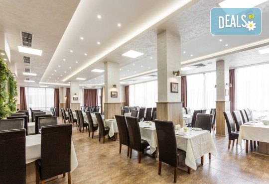 Куверт за двама за Свети Валентин в ресторант Грами със салата, предястие, основно ястие, десерт и комплимент: бутилка вино! - Снимка 5