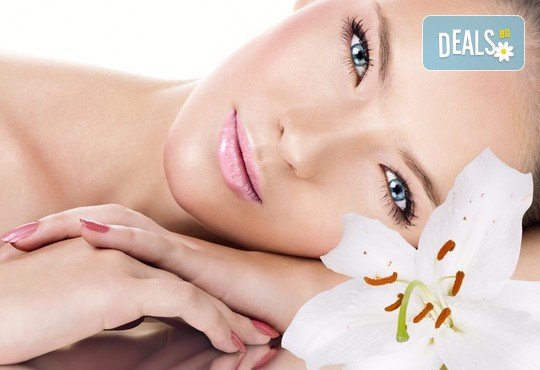 Нека лицето Ви засияе! 60-минутна процедура в 9 стъпки - дълбоко мануално почистване на лице, пилинг и лечебен масаж в Beauty Studio Platinum! - Снимка 2