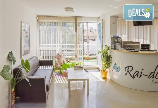 Цялостен преглед, почистване на зъбен камък и зъбна плака с ултразвук в дентална клиника Рай-Дент! - Снимка 7