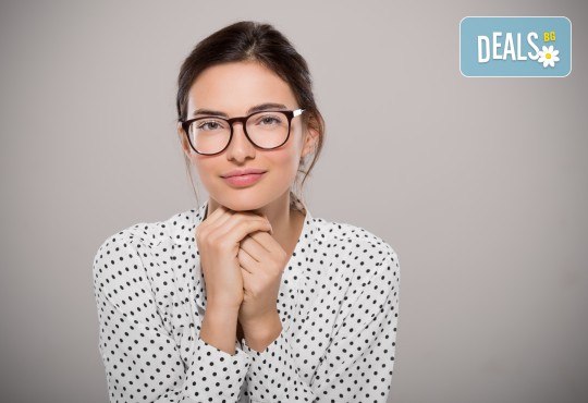 Компютърно изследване на рефракцията, изследване на зрителна острота и изписване на рецепта за оптична корекция (очила) в МЦ Хелт! - Снимка 1