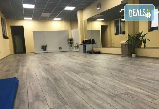 Тонизирайте тялото си с 4 тренировки по комбинирана гимнастика в Студио за аеробика и танци Фейм! - Снимка 6