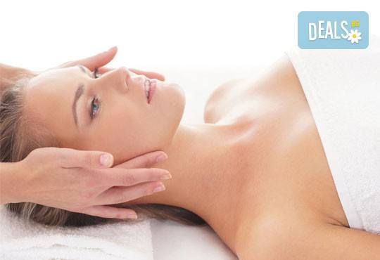 Спортно-възстановителен масаж - комбинация от класически, спортен, точков и мобилизиращ, и бонус: точков масаж на лице и глава в салон Женско Царство! - Снимка 4