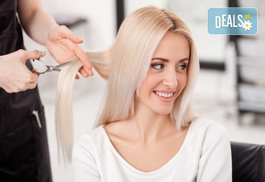 Професионално подстригване, подхранваща маска и оформяне на прическа със сешоар в салон за красота Женско Царство в Центъра или Студентски град! - Снимка 1