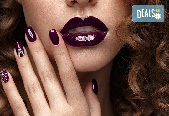 Дълготраен маникюр с гел лак Bluesky, Shellac или Neo Nail, поставяне на 6 изящни камъчета Swarovski и сваляне на стар гел лак, поставен в салон Incanto Dream! - Снимка 2