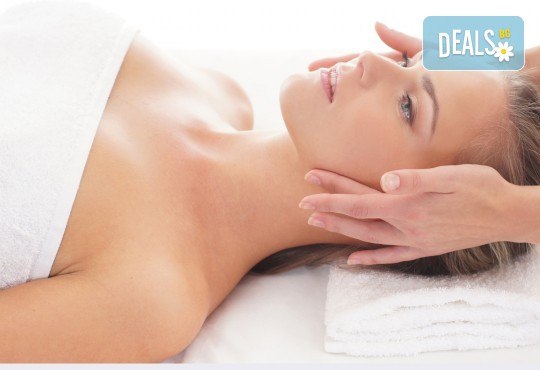 Релакс и спокойствие! Китайски точков масаж на цяло тяло и бонус: точков масаж на лице и глава в Женско Царство! - Снимка 1