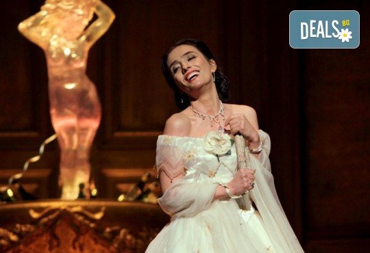 Кино Арена представя операта ТРАВИАТА, с участието на Пласидо Доминго, спектакъл на Кралската опера в Лондон - на 6, 9 и 10 март в кината в София! - Снимка 3