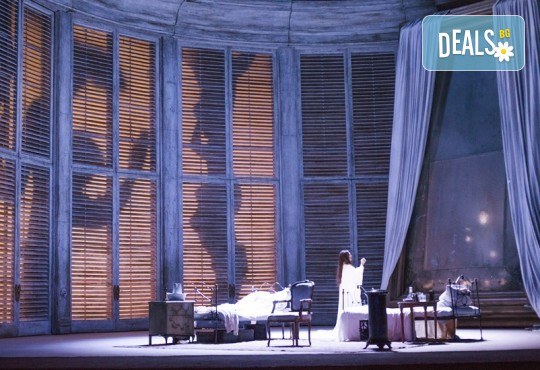 Кино Арена представя операта ТРАВИАТА, с участието на Пласидо Доминго, спектакъл на Кралската опера в Лондон - на 6, 9 и 10 март в кината в София! - Снимка 7