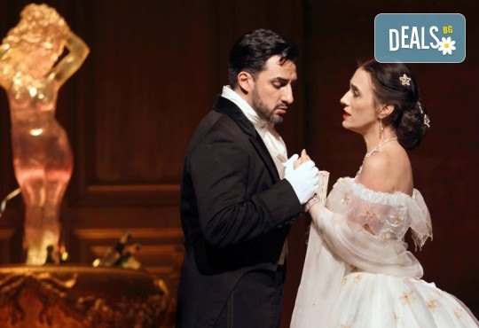 Кино Арена представя операта ТРАВИАТА, с участието на Пласидо Доминго, спектакъл на Кралската опера в Лондон - на 6, 9 и 10 март в кината в София! - Снимка 2