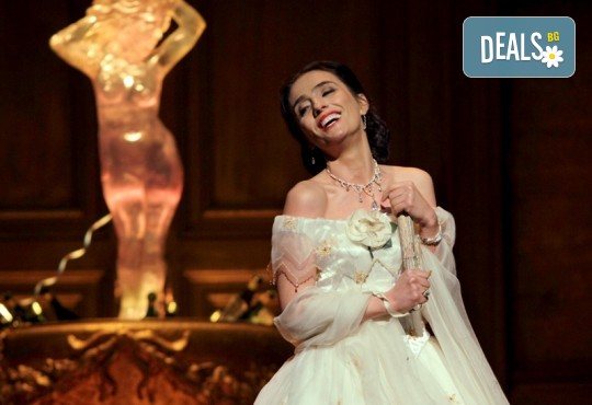 Кино Арена представя операта ТРАВИАТА, с участието на Пласидо Доминго, спектакъл на Кралската опера в Лондон - на 6, 9 и 10 март, в кината в страната - Снимка 3