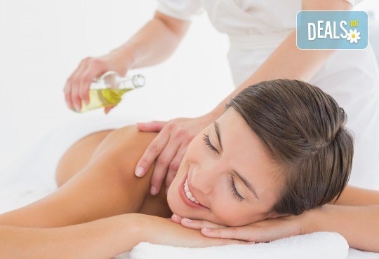 Релаксирайте за 60 минути с класически масаж на цяло тяло в салон за красота Слънчев ден! - Снимка 1