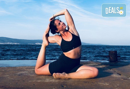 Хармония за тялото и ума! 2 или 4 посещения на йога със Здравка Будинова в Sofia International Music & Dance Academy! - Снимка 1
