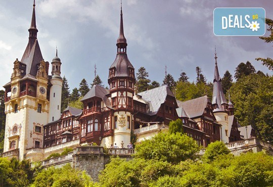 Екскурзия до Румъния с България Травъл! 2 нощувки със закуски, транспорт, панорамен тур в Букурещ, посещение на замъка Пелеш и Синайския манастир! - Снимка 9