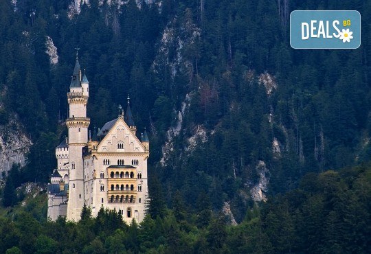 Екскурзия до Мюнхен, Любляна, Залцбург и Инсбрук! 5 нощувки със закуски, транспорт, водач и посещение на Баварските замъци Нойшванщайн, Линдерхоф и Херенхимзее - Снимка 2
