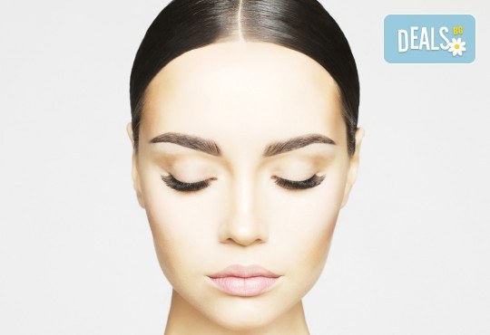 Ламиниране, подхранване и боядисване на мигли с професионални испански продукти Thuya в Център за естетична и холистична медицина Симона! - Снимка 3