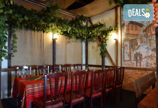 Платете 10 и хапнете за 20 лева традиционни български ястия по избор от цялото меню на Иванова Механа! - Снимка 4