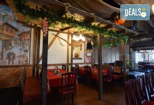 Платете 10 и хапнете за 20 лева традиционни български ястия по избор от цялото меню на Иванова Механа! - Снимка 5