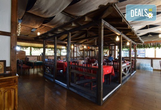 Платете 10 и хапнете за 20 лева традиционни български ястия по избор от цялото меню на Иванова Механа! - Снимка 6