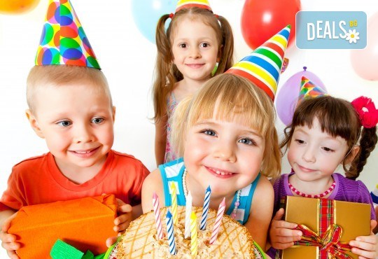 3 часа наем на зала за детски рожден ден плюс украса, музика и танци в Детски център Щастливи деца! - Снимка 1