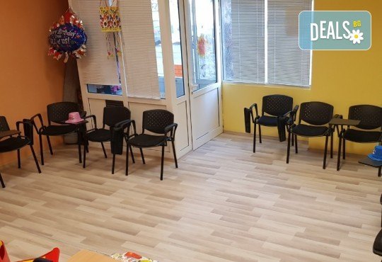 Детски рожден ден 3 часа с аниматор, игри и музика за 10 деца в Детски център Щастливи деца! - Снимка 8
