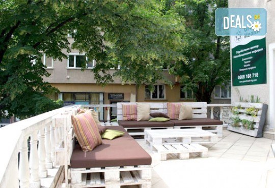 Пролетта е тук! Поглезете се със 120-минутна луксозна терапия с био продукти! Масаж и пилинг на цяло тяло с биоактивен кофеин и розова терапия за лице, шия и деколте от център GreenHealth - Снимка 6