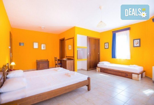 Посрещнете Великден в слънчева Гърция! 3 нощувки със закуски и вечери, Великденски обяд с жива музика, агнешко печено, напитки, транспорт и водач! - Снимка 5