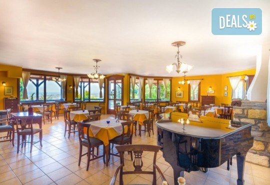 Посрещнете Великден в слънчева Гърция! 3 нощувки със закуски и вечери, Великденски обяд с жива музика, агнешко печено, напитки, транспорт и водач! - Снимка 9