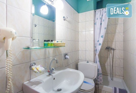 Посрещнете Великден в слънчева Гърция! 3 нощувки със закуски и вечери, Великденски обяд с жива музика, агнешко печено, напитки, транспорт и водач! - Снимка 6