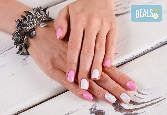 Дълготраен маникюр с гел лак Bluesky, 2 декорации и премахване на стар гел лак в New faces beauty studio! - Снимка 3