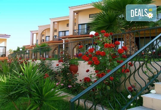All inclusive почивка за 24 май в Гърция, Халкидики! 3 нощувки All във Village Mare 4*, Ситония, транспорт и водач от Травел Мания! - Снимка 2