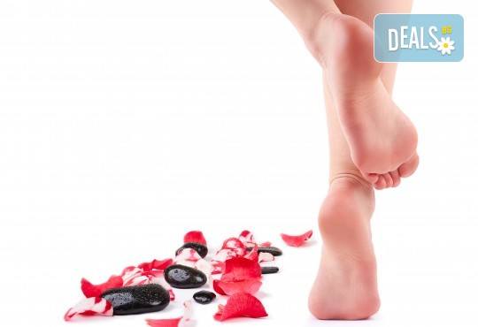 Професионална процедура за нокти - медицински педикюр в цвят по избор в салон за красота First Lady! - Снимка 1