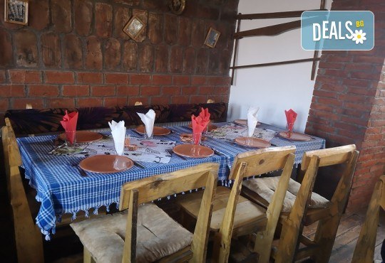 Великден в с. Иново и с.Врътовац, Сърбия, в Стара планина! 2 или 3 нощувки в Етно Къща Анджела или Вила Бояна, закуски и вечери, Великденски обяд, жива музика! - Снимка 13