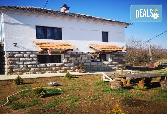 Великден в с. Иново и с.Врътовац, Сърбия, в Стара планина! 2 или 3 нощувки в Етно Къща Анджела или Вила Бояна, закуски и вечери, Великденски обяд, жива музика! - Снимка 7