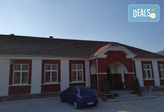 Великден в с. Иново и с.Врътовац, Сърбия, в Стара планина! 2 или 3 нощувки в Етно Къща Анджела или Вила Бояна, закуски и вечери, Великденски обяд, жива музика! - Снимка 5