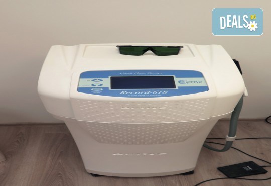 Избавете се от окосмяването! Вземете IPL фотоепилация на цели крака и 2 зони по избор в салон Орхидея - Студентски град! - Снимка 6