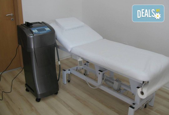 За гладка като коприна кожа! 1/3/5 процедури IPL фотоепилация на цяло тяло за жени на цени в салон Орхидея в Центъра - Снимка 3