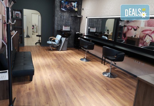 Хубава жена! Кола маска на зона по избор с италианска кола маска в Студио за красота BEAUTY STAR до Mall of Sofia! - Снимка 6