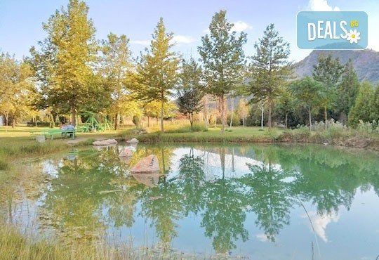 Есенна екскурзия до Мелник, Рупите и Солун през октомври! 1 нощувка със закуска в хотел 3* в района на Сандански, транспорт и водач от Дари Травел! - Снимка 4