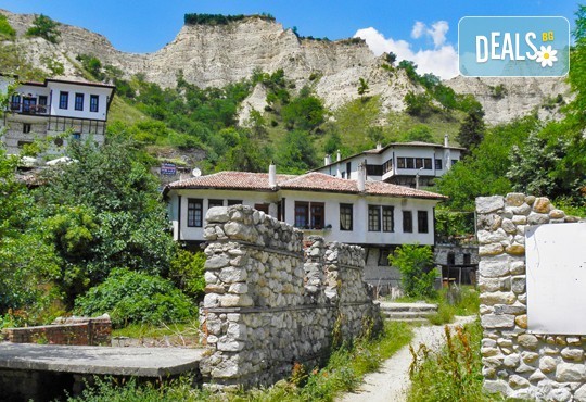 Есенна екскурзия до Мелник, Рупите и Солун през октомври! 1 нощувка със закуска в хотел 3* в района на Сандански, транспорт и водач от Дари Травел! - Снимка 3