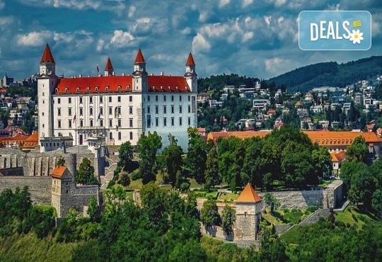 Златна есен в златна Прага! Екскурзия с 3 нощувки и 2 закуски, транспорт, водач и посещение на Будапеща и Братислава! - Снимка 8